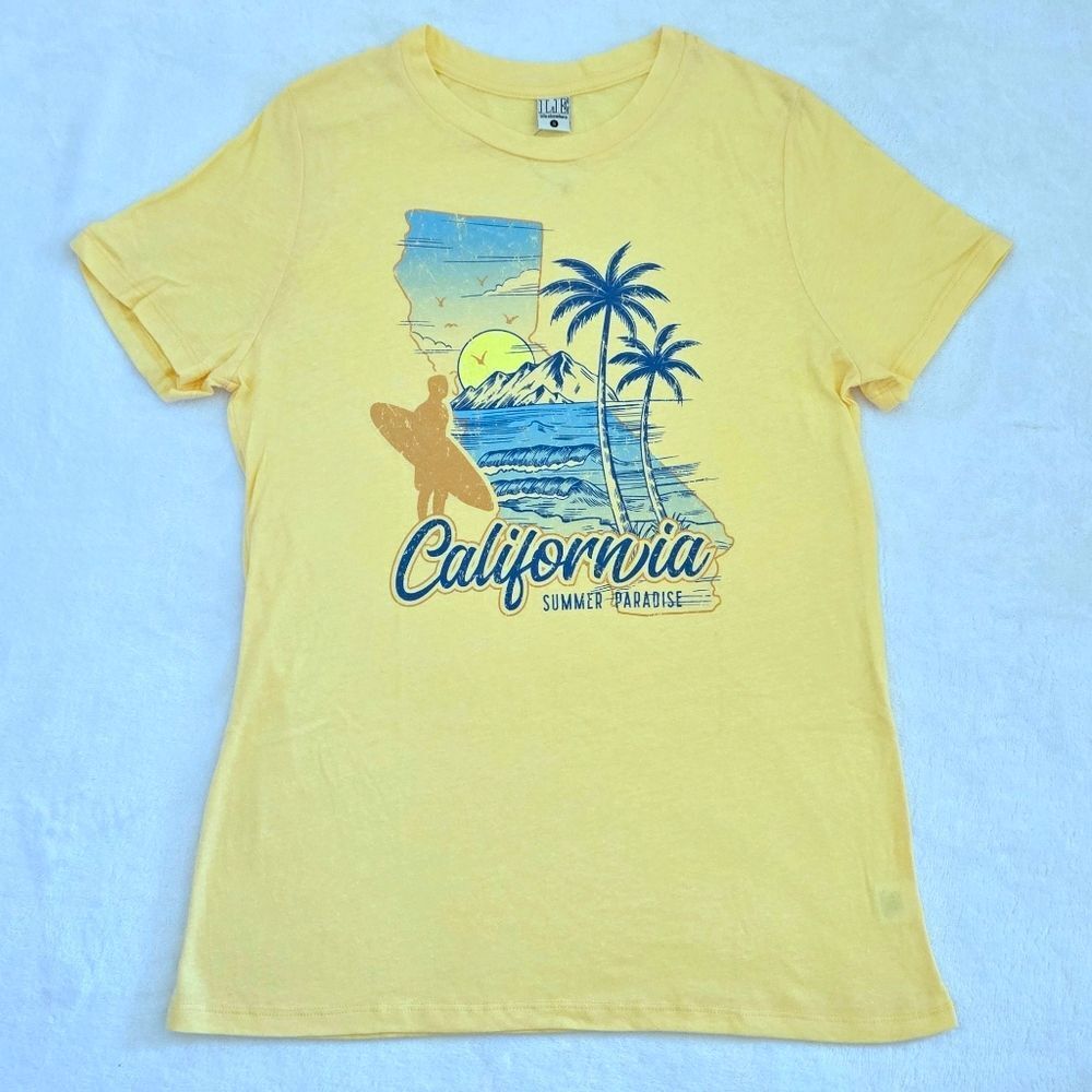 LE life elsewhere "California Summer Paradise"🌴 Graphic Tee👕